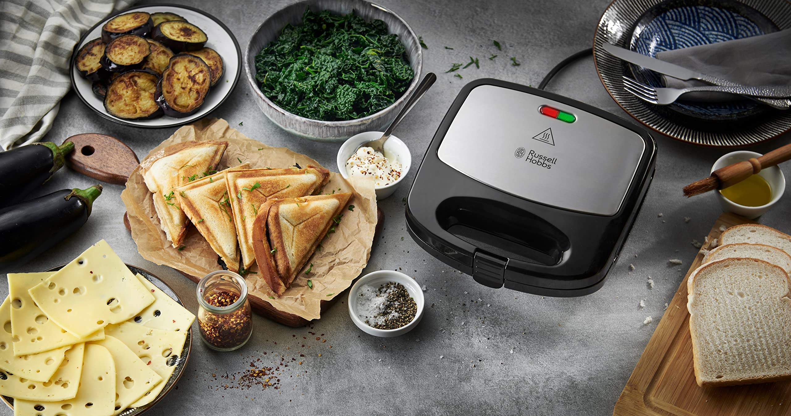 Сандвич тостер със сменяеми плочи Russell Hobbs Fiesta 24540-56 Сандвич тостер със сменяеми плочи Russell Hobbs Fiesta 24540-56