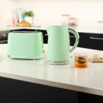 Тостер Russell Hobbs 27374-56