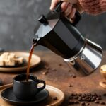 Гейзерна кафеварка VINATO VT-Mocha Pot-black and white