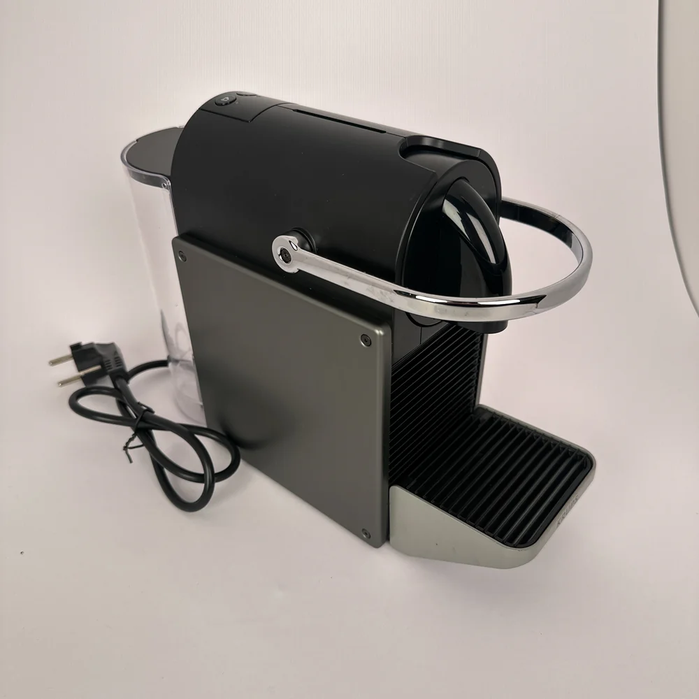 Кафемашина за капсули Nespresso Krups Pixie Titanium YY5290FD Кафемашина за капсули Nespresso Krups Pixie Titanium YY5290FD