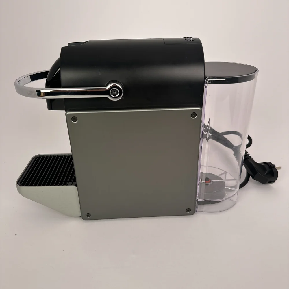 Кафемашина за капсули Nespresso Krups Pixie Titanium YY5290FD Кафемашина за капсули Nespresso Krups Pixie Titanium YY5290FD